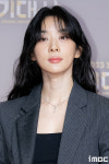 [포토] 이청아, 기품 넘치는 시상자