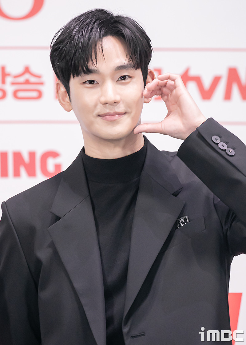 김수현 중대범죄 폭로 예고, 김새론 유족 기자회견으로 논란 확산
