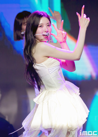 [포토] 비웨이브 데뷔, 싱!(SING!) 무대 모음집