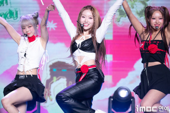 루셈블, 화려한 3집 미니앨범 TTYL로 강렬한 컴백!