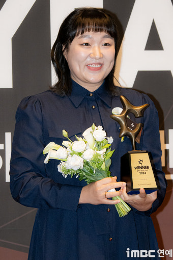 [포토] 이수지, 브랜드 대상 개그우먼 부문 수상