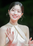 [움짤] 다현, 배우 김다현 첫 레드카펫 신고식