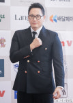 [포토] 더원, 배우들이 뽑은 가수