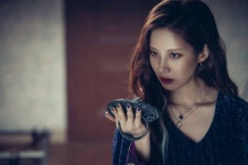 주먹으로 퇴마하는 마동석, 그리웠다고! 거룩한 밤: 데몬 헌터스