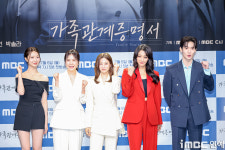 [포토] '가족관계증명서' 출연 주역들, 기대!