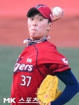 [mk포토] `역투하는 박지훈`