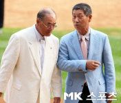 [한일 레전드매치] 김성근-장훈 단장, `오늘 멋진 경기 기대합니다`