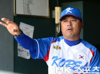 [mk포토] 이정훈 감독, `첫 경기가 아주 중요해요~`