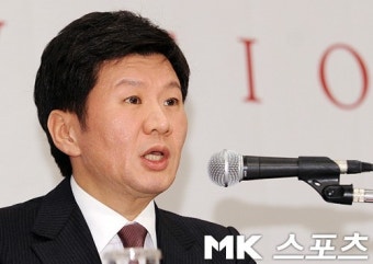 [mk포토] 정몽규 총재 