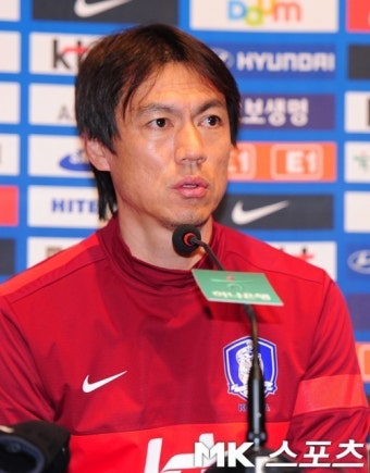 홍명보의 주문 “골 만드는 과정과 세트피스 무실점”