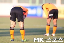 `강등` 강원 `얼굴을 들 수가 없어` [mk포토]