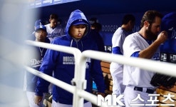 `패한 자는 말이 없다. 꿀 먹은 벙어리처럼` [MK포토]
