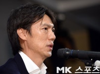 홍명보 감독, `사퇴 결정 비겁하지 않았습니다` [MK포토]