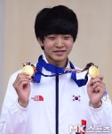 김청용 `금메달 두개 목에 걸고 해맑은 미소` [MK포토]