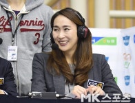 이숙자 `은퇴식 전 해설 떨리네요` [MK포토]