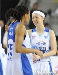 이미선 `커리, 네 덕에 역전승했어` [MK포토]