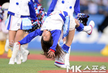 치어리더 `체조요정 뺨치는 묘기` [MK포토]