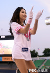 치어리더 `아이스크림 사주세요~` [MK포토]