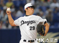 역투하는 주니치 선발 야마이 다이스케 [MK포토]