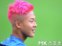 이승우 `눈길 사로잡는 핫 핑크 헤어` [MK포토]