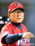김기태 감독 `오늘 연패 끊는거야` [MK포토]
