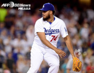 [현장 인터뷰] `다저스 최다 SV` 잰슨 "축하 파티? 집에서 쉴래!"