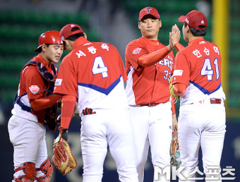 KIA `두산에 8-4로 승리` [MK포토]