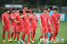 연습 경기 준비하는 U-20 축구대표팀 [MK포토]