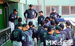 `제6회 서울히어로즈기` 상명중VS청량중 긴장감 속 양팀 벤치        