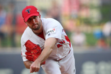 잘 나가는 KIA, ‘부진’ 팻 딘 향한 고민은 여전