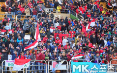 파주 스타디움 꽉 메운 인도네시아 응원단 [MK포토]