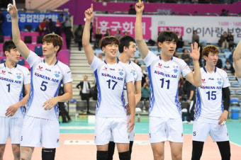대한항공, 한국전력 꺾고 4위로 상승…2연패 탈출