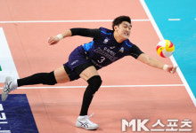유광우 `몸 날려 디그 성공` [MK포토]