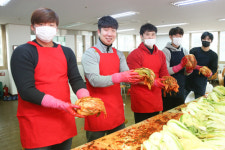 넥센, `서울 SOS 어린이 마을`과 사랑 나눔 행사 진행