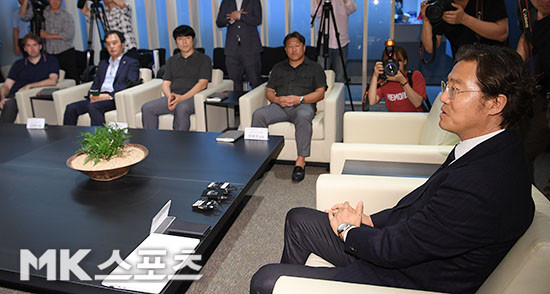 울산 현대, 신태용 감독 공식 선임…위기에 결정적인 조치