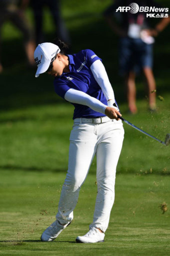 김세영, LPGA 투어 첫 메이저 우승 도전…에비앙 3R 2위 도약