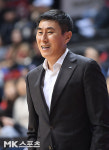 미소짓는 이상민 감독 `분위기는 가져왔어` [MK포토]