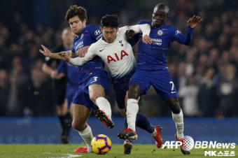 ‘손흥민 80분 침묵’ 토트넘, 첼시에 0-2 패…EPL 3위 불안