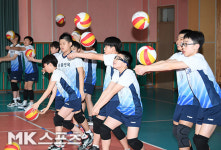 훈련하는 면목초 배구부 [MK포토]