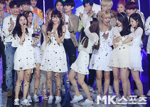 더쌈&오마이카츠 | 오마이걸 `더쇼, 감격의 1위 했어요` [MK포토]