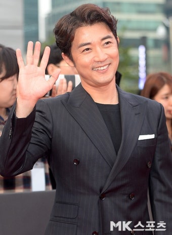 ‘음주운전 물의’ 안재욱, 연극으로 5개월 만에 복귀