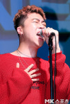 열정을 다해 노래하는 준 [MK포토]