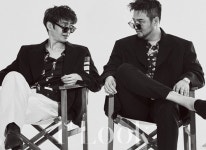 “완벽한 케미”…손호영-김태우 ‘호우주의보’ 콘서트 기념 화보 공개 