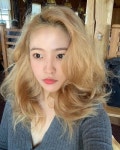 레드벨벳 예리,극강의 바비인형 미모…금발머리 찰떡 소화[똑똑SNS]