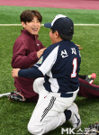 `싱글벙글` 이정후 `야구 꿈나무들과 즐거운 야구교실` [MK포토]