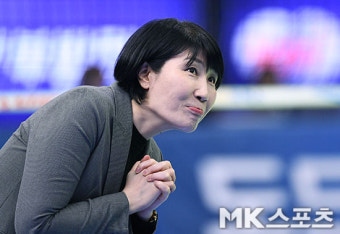 이도희 감독 `비디오판독 결과 기다리는 초조한 심정` [MK포토]