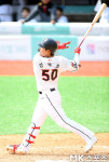 강백호, 드디어 터졌다 `추격의 솔로포` [MK포토]