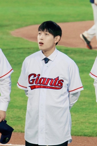 롯데 신인 황성빈, 27일 현역 입대 “구단 제안, 빨리 다녀오고 싶었다” [일문일답]