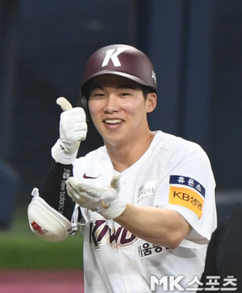 3루타 김혜성 `데뷔 첫 사이클링히트` [MK포토]