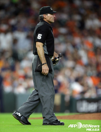 조사 엿들었다고 심판 고소한 MLB, 변호사는 보복 주장